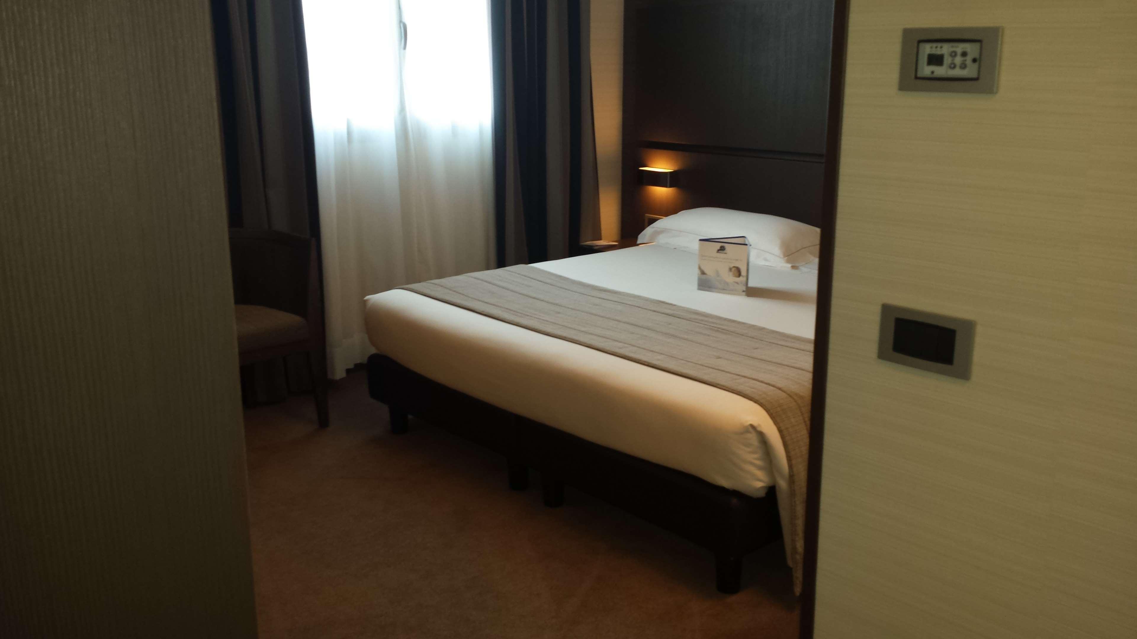 Best Western Plus Hotel Monza E Brianza Palace Чинизелло-Бальзамо Экстерьер фото