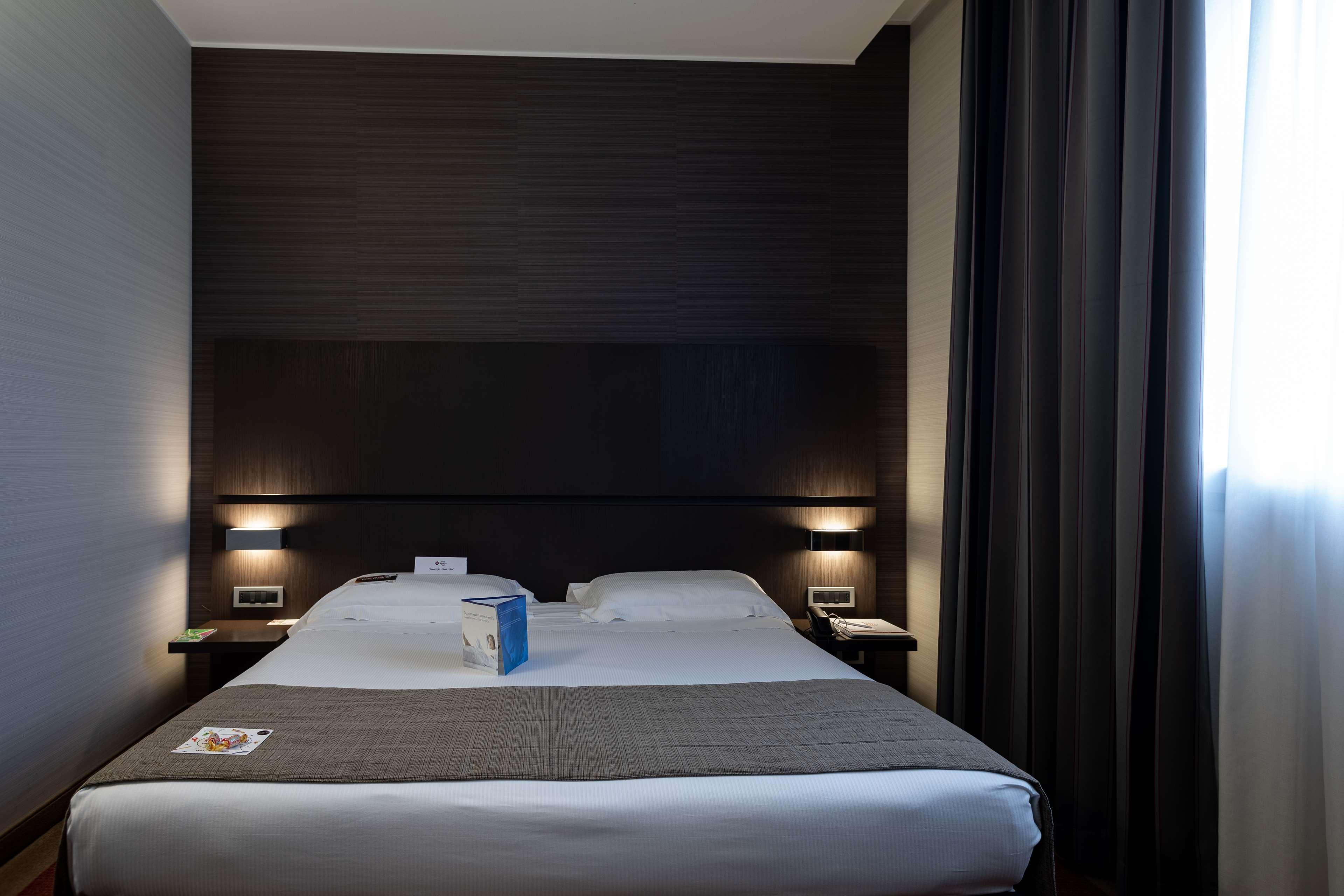 Best Western Plus Hotel Monza E Brianza Palace Чинизелло-Бальзамо Экстерьер фото
